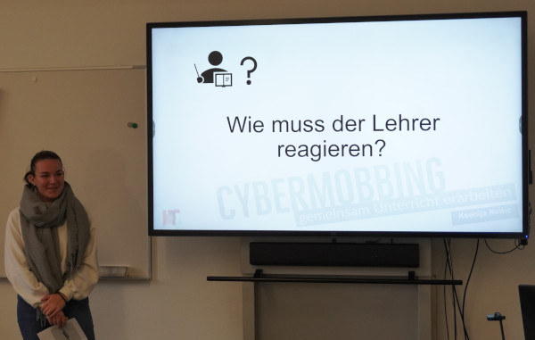 cybermobbing Präsentation des 1. Ausbildungsjahres