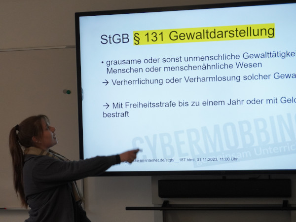 cybermobbing Präsentation des 1. Ausbildungsjahres